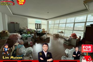 A Factory Warehouse at Sejingkat Demak Laut in Kuching for Sale