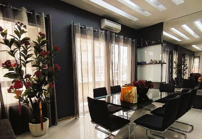 2.5-Storey Semi-Detached House in Taman Dorsett Close in Kuching for Sale