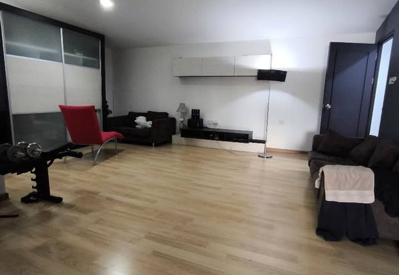 2.5-Storey Semi-Detached House in Taman Dorsett Close in Kuching for Sale