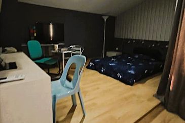 2.5-Storey Semi-Detached House in Taman Dorsett Close in Kuching for Sale