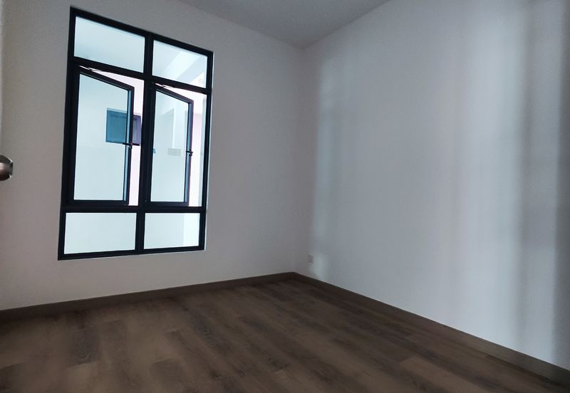 Sapphire On The Park