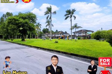 Double Storey Semi Detached House at Jalan Setia Raja in Kuching for Sale