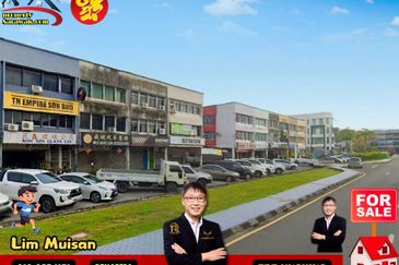 PRIME 3-STOREY SHOPLOT @ JALAN SEKAMA, KUCHING – PERFECT FOR BUSINESSES & INVESTORS!