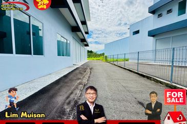 3 Storey Semi Detached Warehouse at 26 Industrial Park Batu Kawa in Kuching for Sale