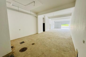 Three (3) Storey Shoplot at Westfield Points Commercial Centre in Kuching for Sale