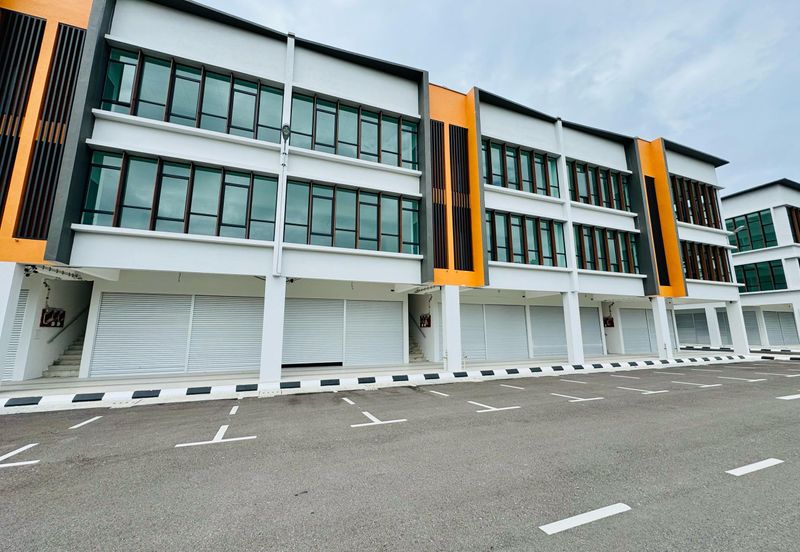 Three (3) Storey Shoplot at Westfield Points Commercial Centre in Kuching for Sale