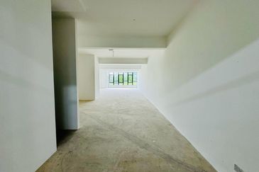 Three (3) Storey Shoplot at Westfield Points Commercial Centre in Kuching for Sale