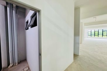 Three (3) Storey Shoplot at Westfield Points Commercial Centre in Kuching for Sale