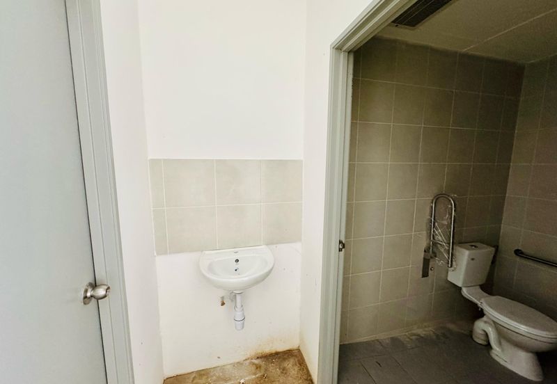 Three (3) Storey Shoplot at Westfield Points Commercial Centre in Kuching for Sale