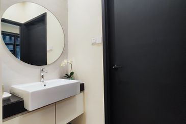 Sapphire On The Park