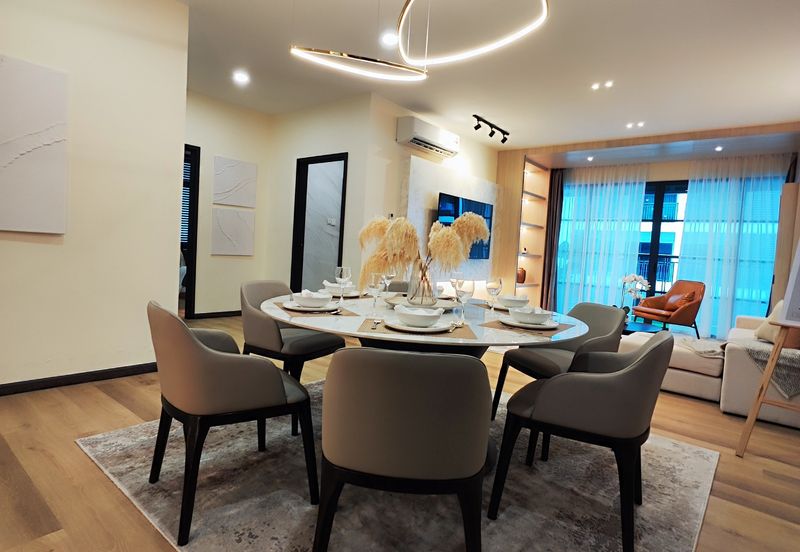 Sapphire On The Park