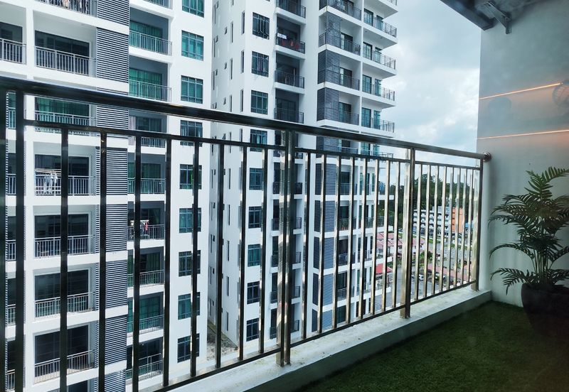 Sapphire On The Park