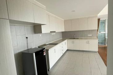 A Retirement resort at the Eden on the park at Kuching-Samarahan Expressway for Sale