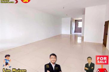 Double Storey Terrace House at Boxhill 76 Kota Sentosa for Sale! 