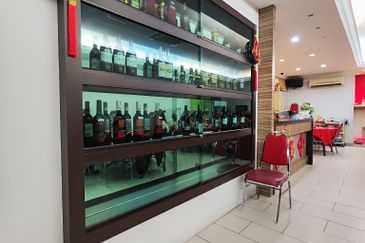 2 Adjoining Three (3) Storey Shophouse at Jalan Sekama in Kuching for Sale