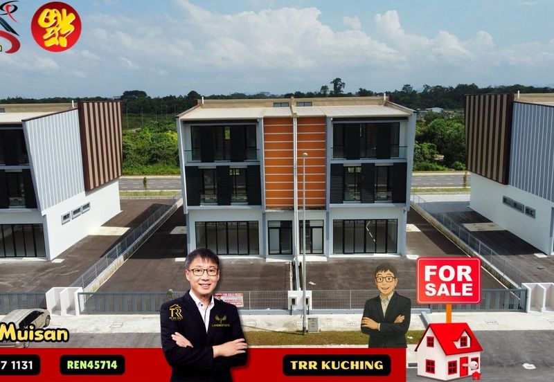 3 Storey Semi-Detached Showroom cum Office at Pine Square 66 Light Industry Park for Sale