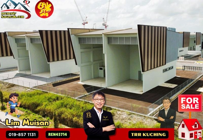 3 Storey Semi-Detached Showroom cum Office at Pine Square 66 Light Industry Park for Sale