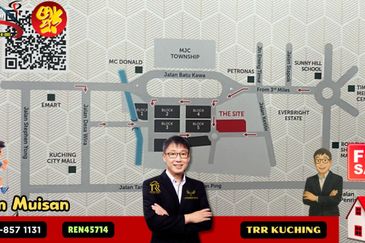 3 Storey Semi-Detached Showroom cum Office at Pine Square 66 Light Industry Park for Sale