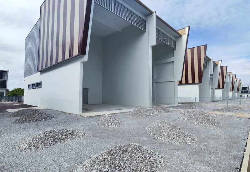 3 Storey Semi-Detached Showroom cum Office at Pine Square 66 Light Industry Park for Sale