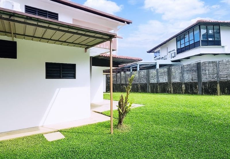 Double Storey Semi Detached House at Taman Liong Seng Jalan Rock in Kuching City for Sale