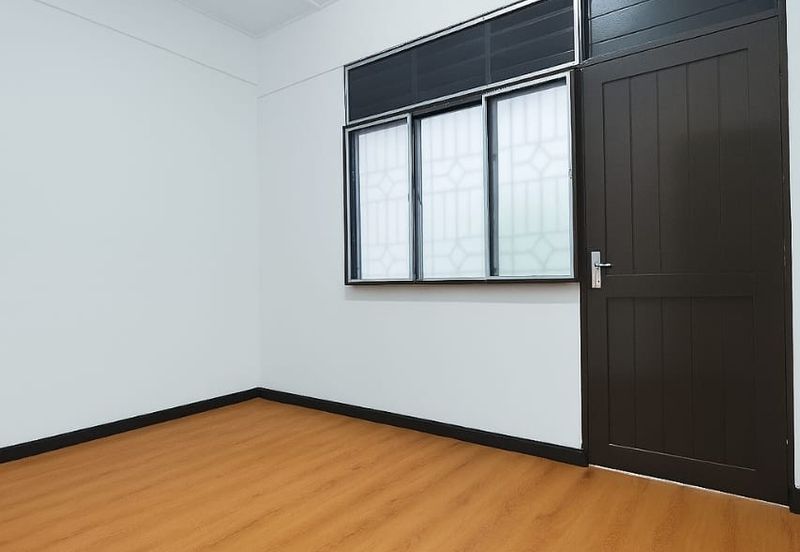 Double Storey Semi Detached House at Taman Liong Seng Jalan Rock in Kuching City for Sale