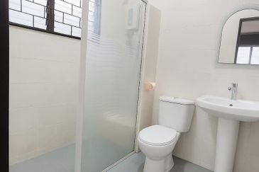 Double Storey Semi Detached House at Taman Liong Seng Jalan Rock in Kuching City for Sale