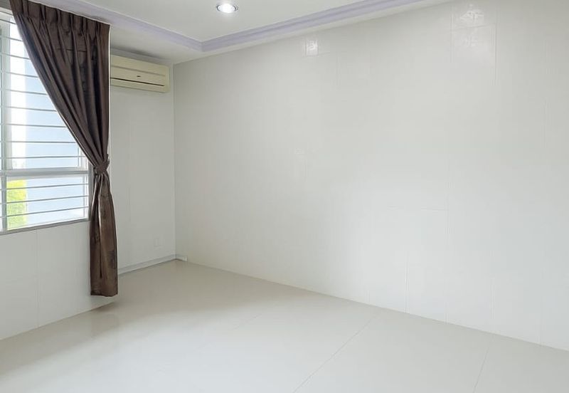 SkyVilla Condominium