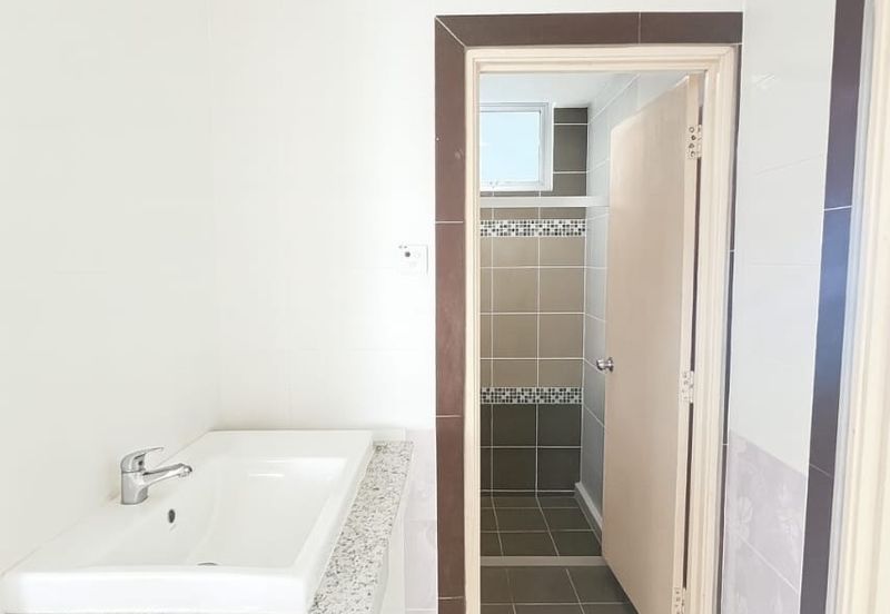 SkyVilla Condominium