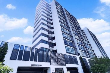 Royal Richmond Gold Condominium