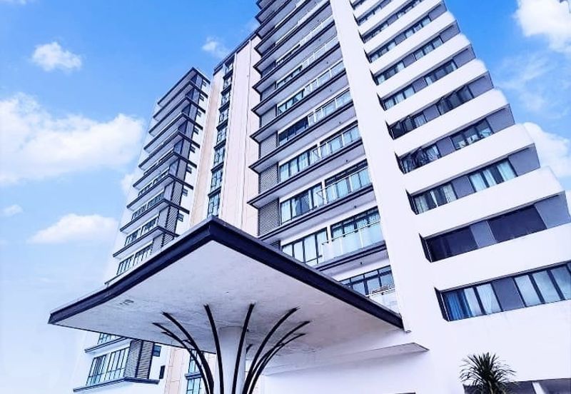 Royal Richmond Gold Condominium