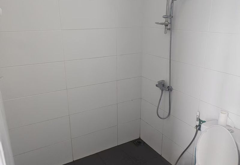 Royal Richmond Gold Condominium