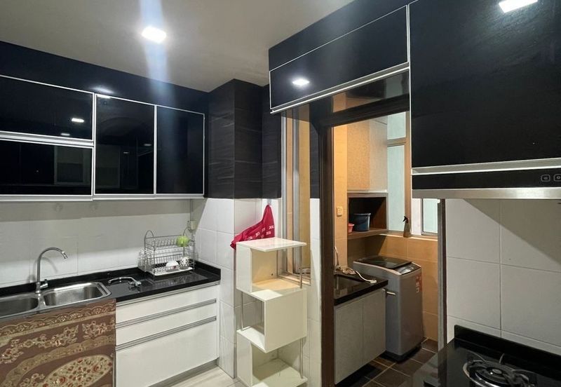 SkyVilla Condominium