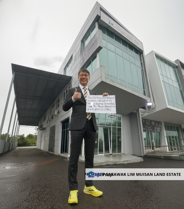 Three (3) Storey Semi Detached Showroom with Lift at RJ Business Hub in Kuching-Samarahan Expressway for Rent, Sarawak, Kuching
