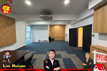 Three (3) Storey Semi Detached Showroom with Lift at RJ Business Hub in Kuching-Samarahan Expressway for Rent