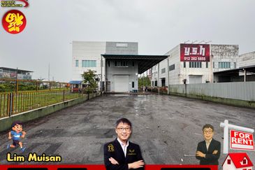 Three (3) Storey Semi Detached Showroom with Lift at RJ Business Hub in Kuching-Samarahan Expressway for Rent