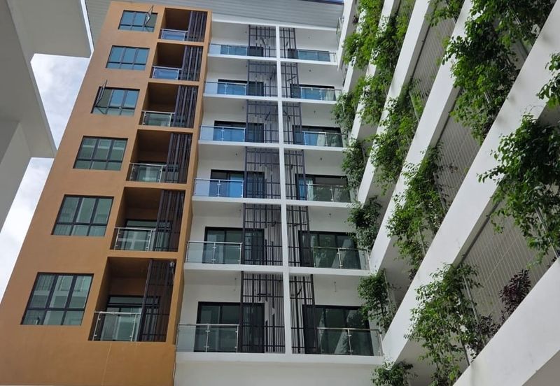 Royal Stampin Residency @ Lot 16