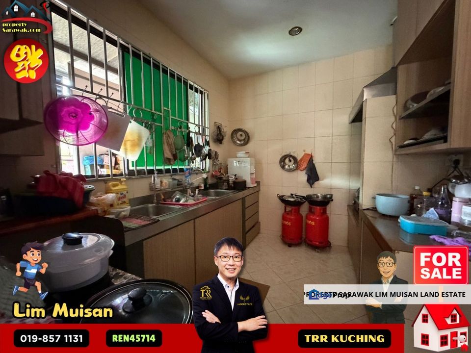 Double Storey Detached House at Jalan Urat Mata in Kuching for Sale, Sarawak, Kuching