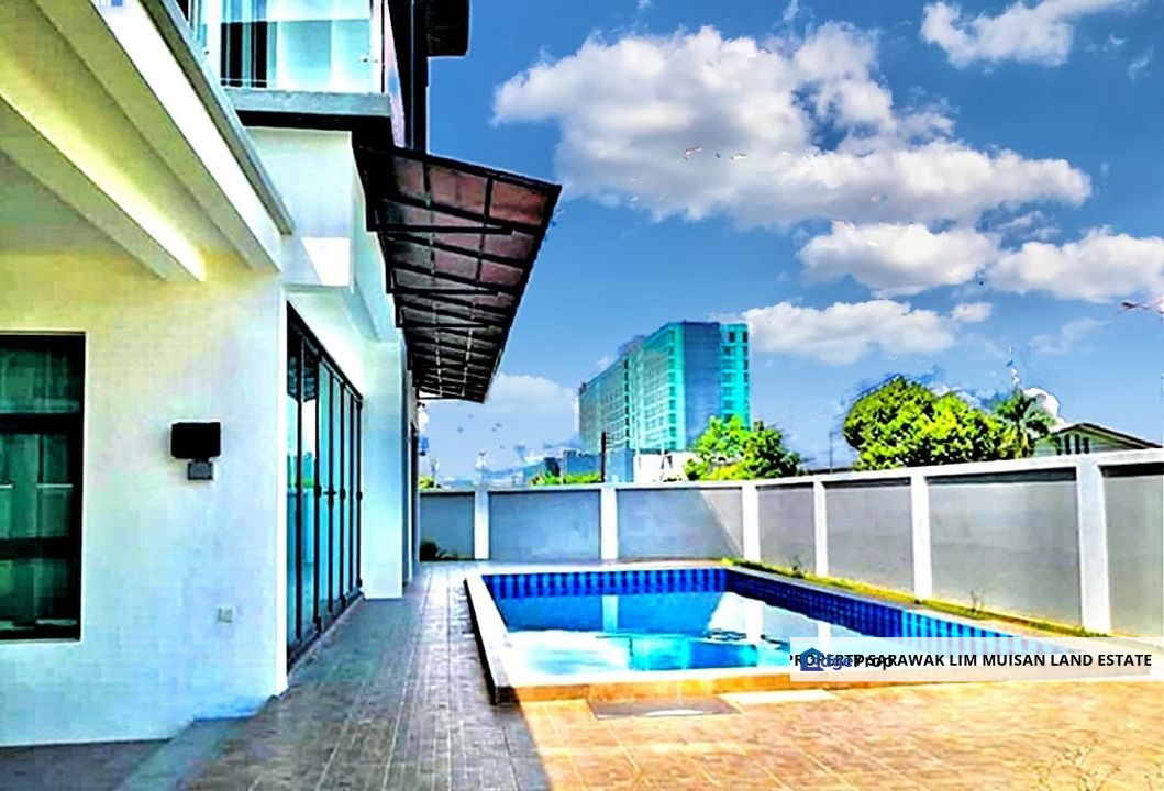 Three (3) Storey Detached House at Near to RH Plaza, BDC, Polarwood, Saradise in Kuching for Sale, Sarawak, Kuching