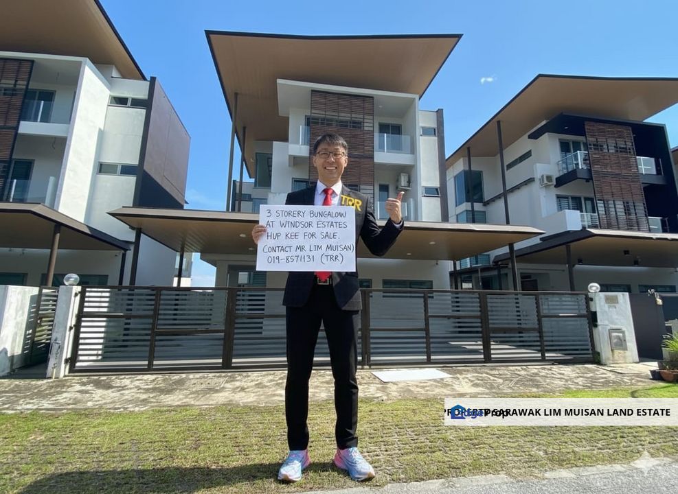 3-Storey Bungalow at Windsor Estate Jalan Hup Kee in Kuching for Sale, Sarawak, Kuching