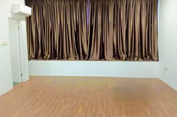 For Sale: 2 1/2 Storey Terrace at Stampin Tengah in Kuching!