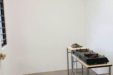 For Sale: 2 1/2 Storey Terrace at Stampin Tengah in Kuching!