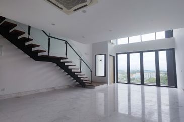 Lagenda Duplex Apartment at Jalan Mathies in Kuching for Sale! 