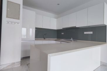 Lagenda Duplex Apartment at Jalan Mathies in Kuching for Sale! 