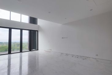 Lagenda Duplex Apartment at Jalan Mathies in Kuching for Sale! 