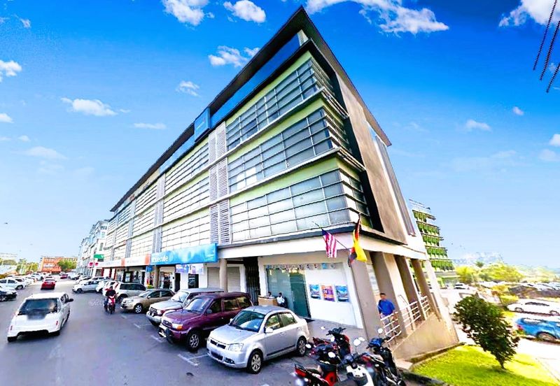 4.5 storey shoplots at Jalan Tun Jugah facing main road for Rent
