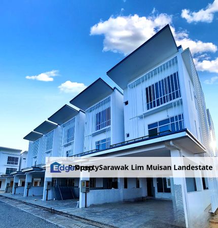 Marq Suites Upper Unit Townhouse at Jalan Field Force in Kuching for Sale!, Sarawak, Kuching