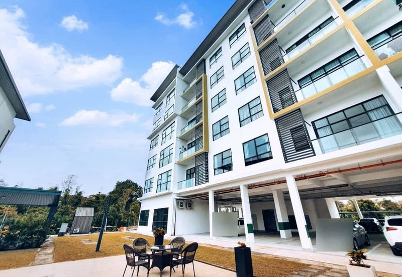 Forest Hill Apartment