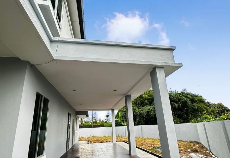 Double Storey Corner House at Field Force Batu Kawa in Kuching for Sale