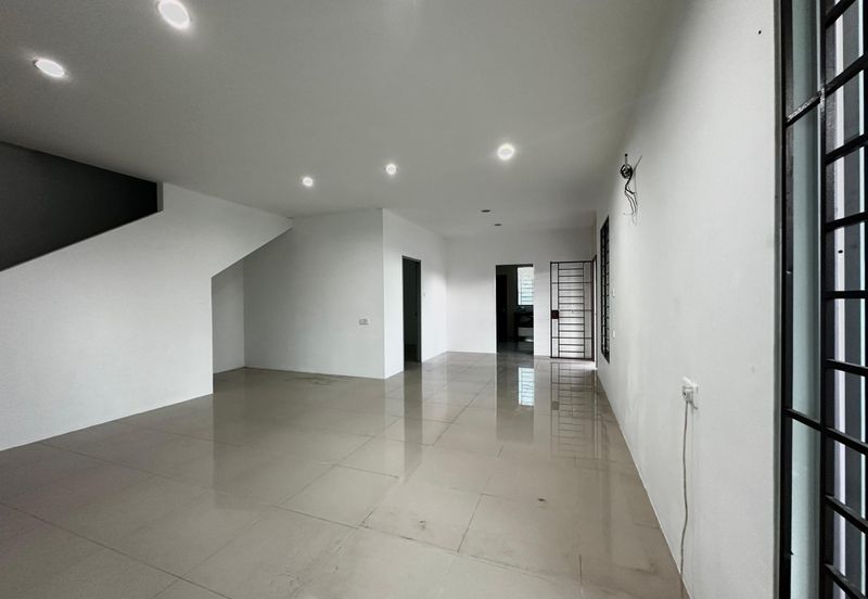 Double Storey Corner House at Field Force Batu Kawa in Kuching for Sale