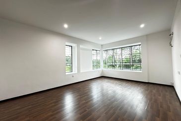 Double Storey Corner House at Field Force Batu Kawa in Kuching for Sale